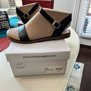 NWT Steve Madden Dina Leather Sandals Black Size 8